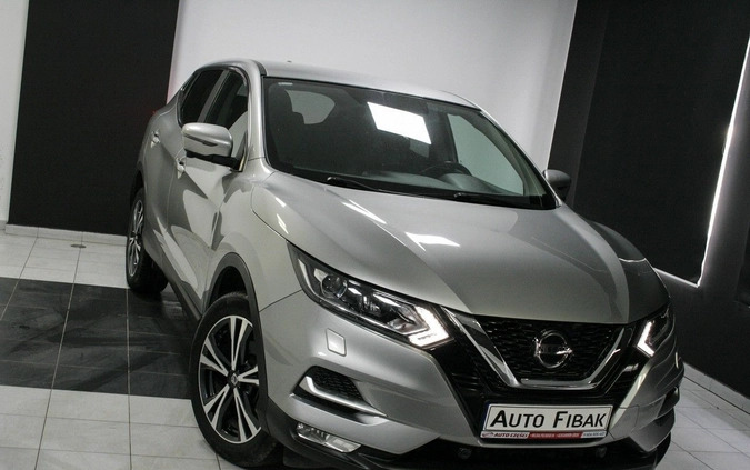 Nissan Qashqai cena 75900 przebieg: 75000, rok produkcji 2019 z Czarnków małe 232